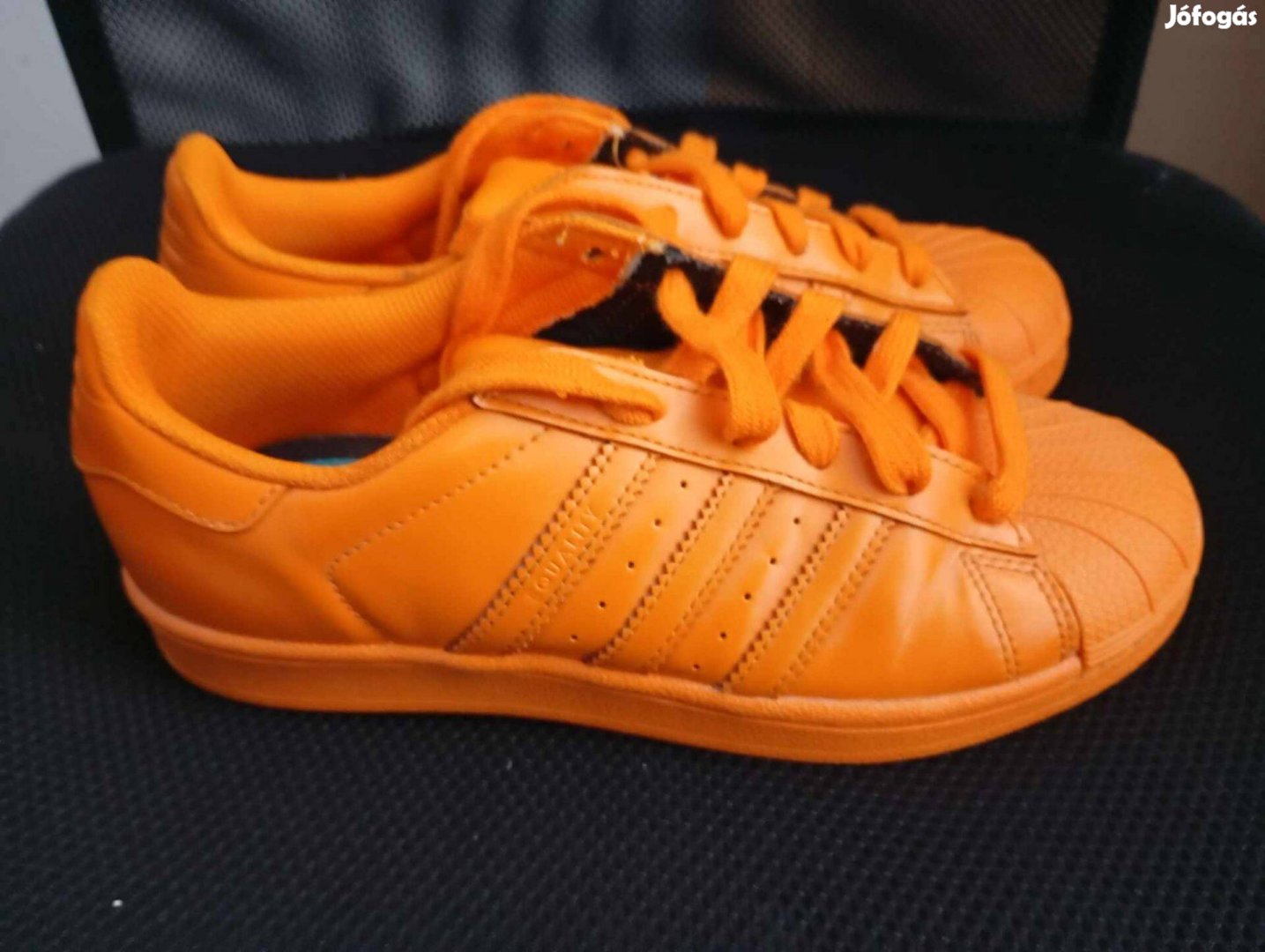 J adidas superstar store