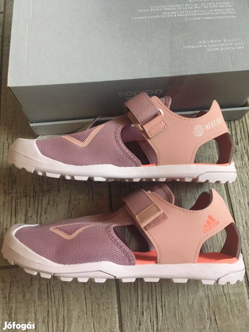 Új Adidas Terrex női szandál 38,5 méret