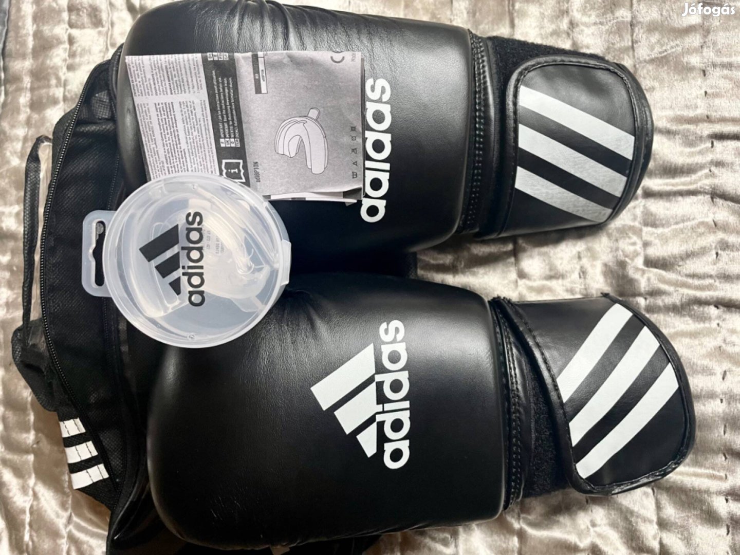 Új Adidas boxkesztyü, fogvédő eladó Zuglóban