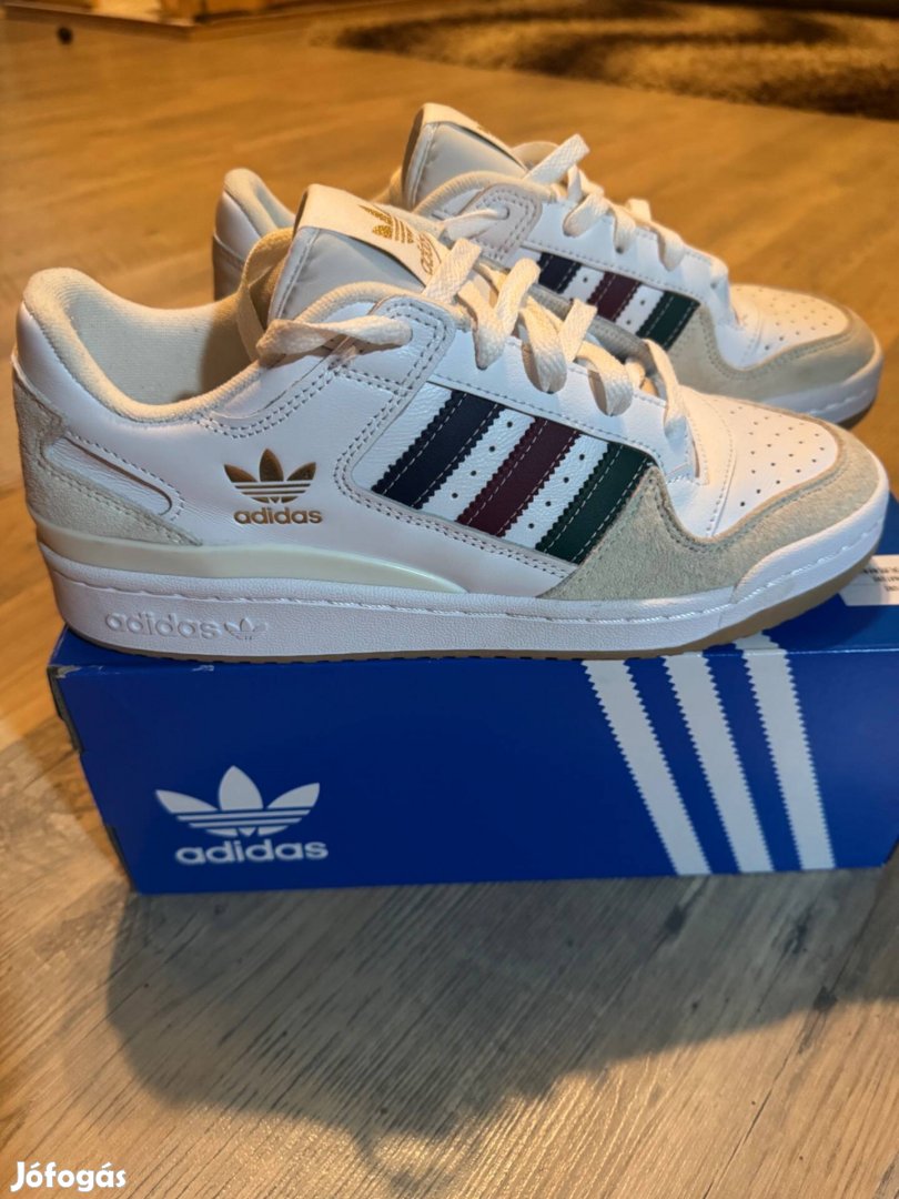 Új Adidas cipő 41,5