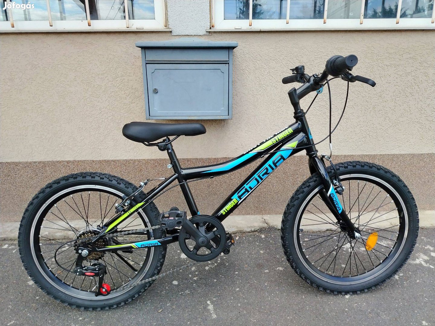 Új Adria Stinger 20" gyerek fekete kerékpár! (107)