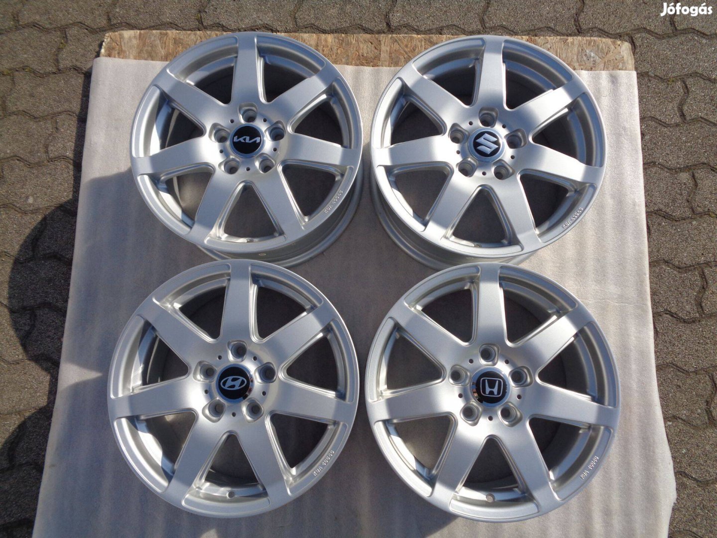 Új Advanti Racing alufelni 16-os, 5×114.3-as osztóval eladó