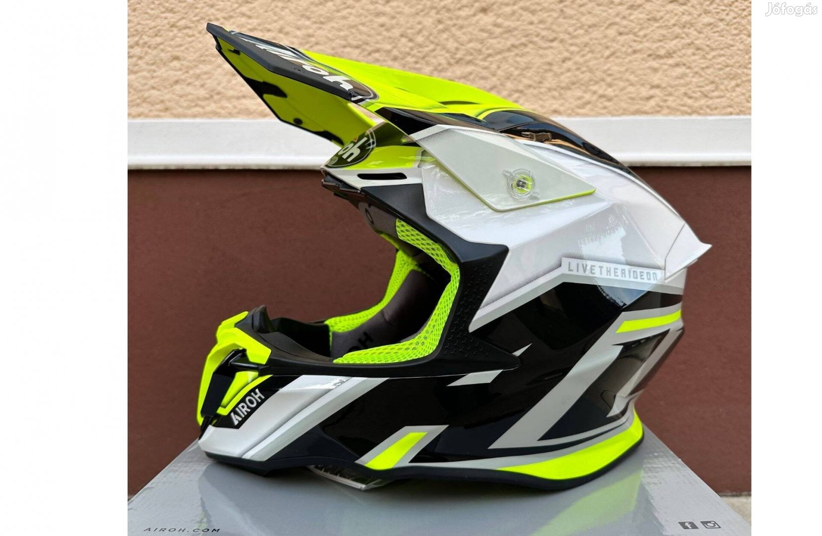 Új Airoh Twist 2 sárga/fekete enduro, mx, cross sisak, bukósisak (S)