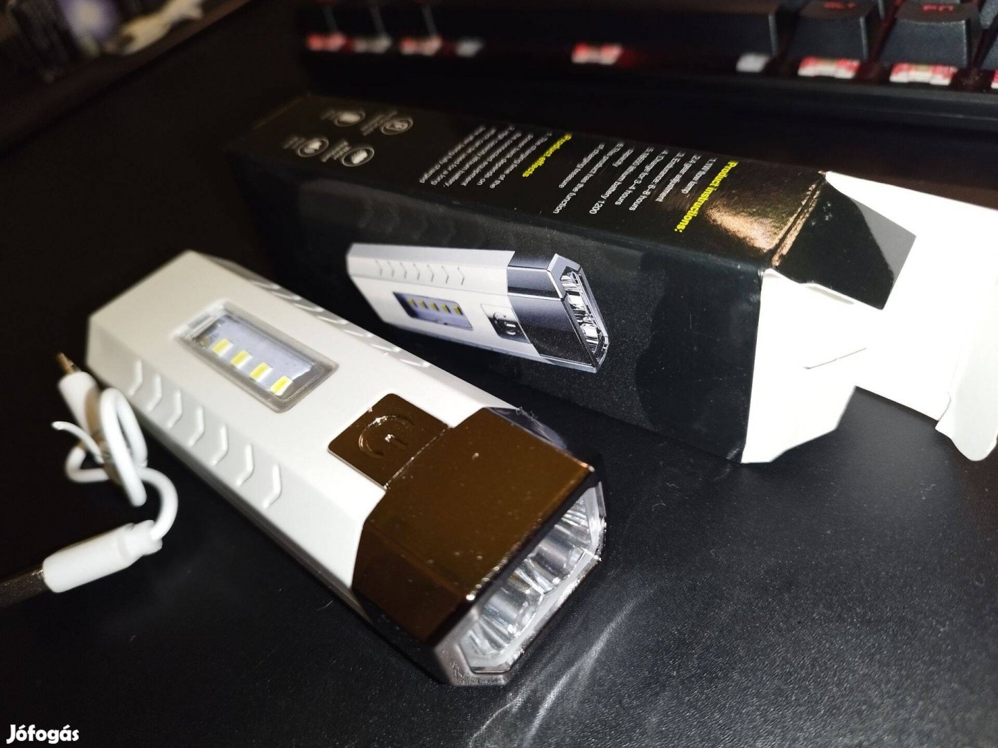 Új Akkumulátoros LED zseblámpa térvilágítással sátor-ba