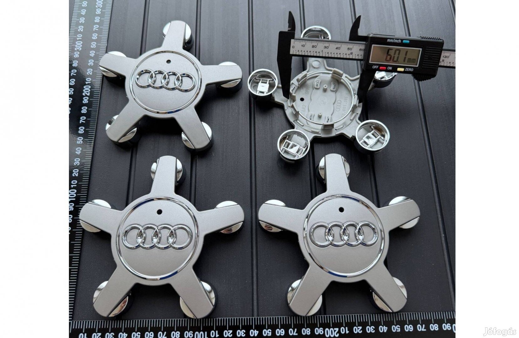 Új Audi 135mm 4F0601165N Felni Alufelni Kupak Felnikupak