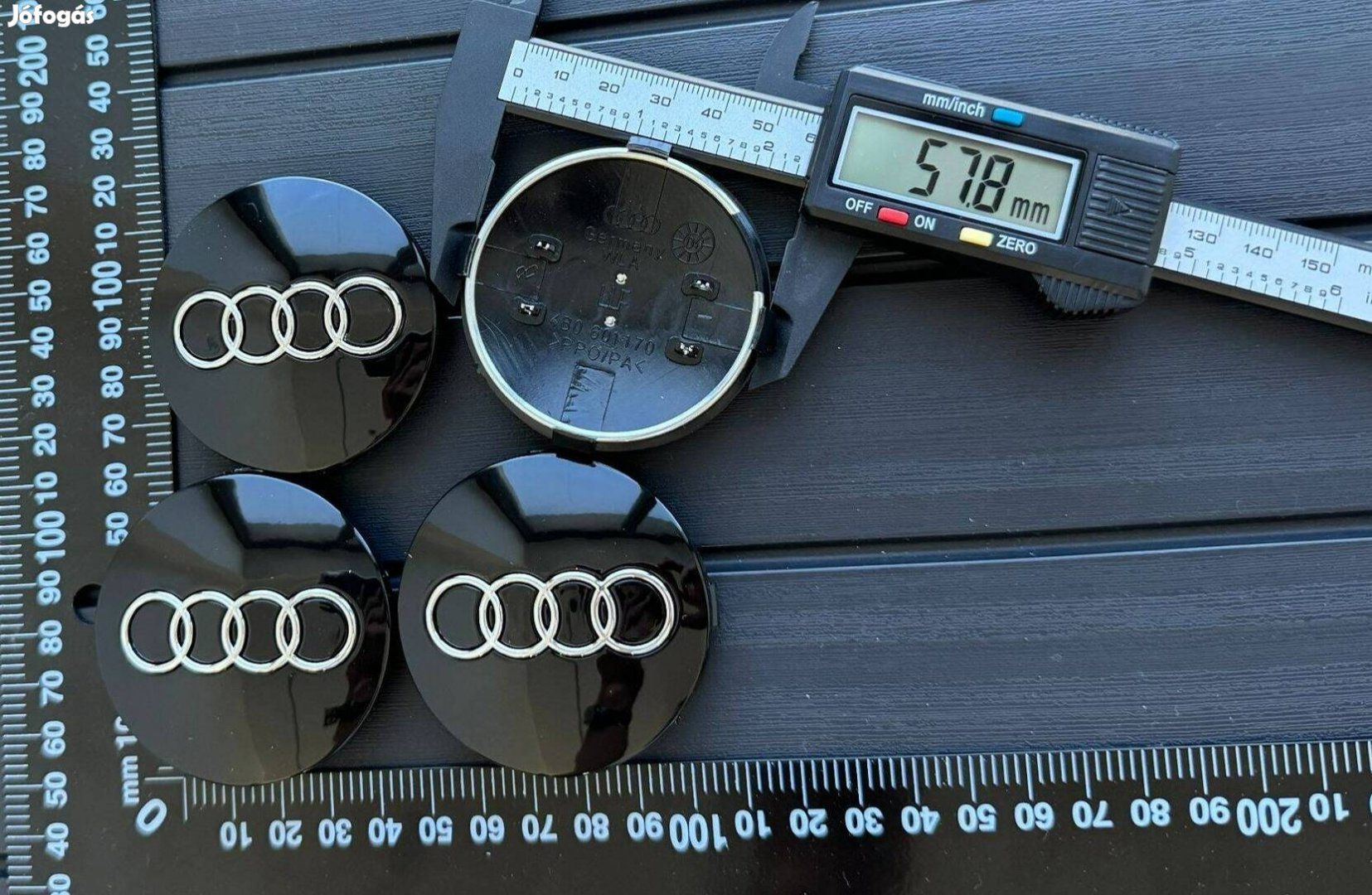 Új Audi 60mm Felni Alufelni Közép Kupak Felnikupak Embléma 4B0601170