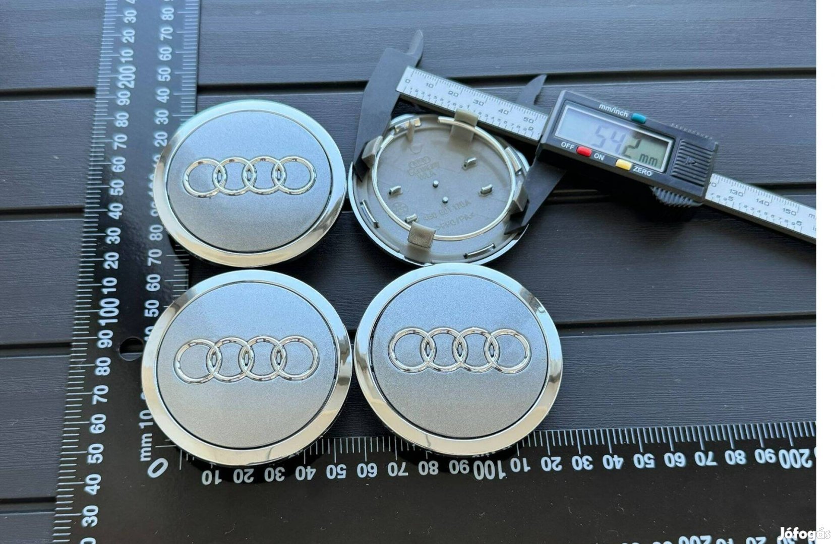 Új Audi 69mm Felni kupak Alufelni Közép Felnikupak Embléma 4B0601170A