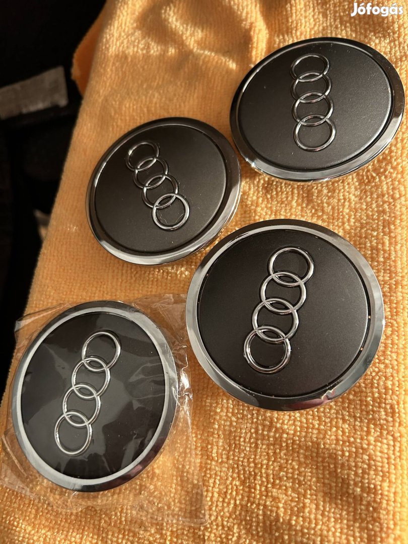 Új Audi felni kupak 4db , 69mm
