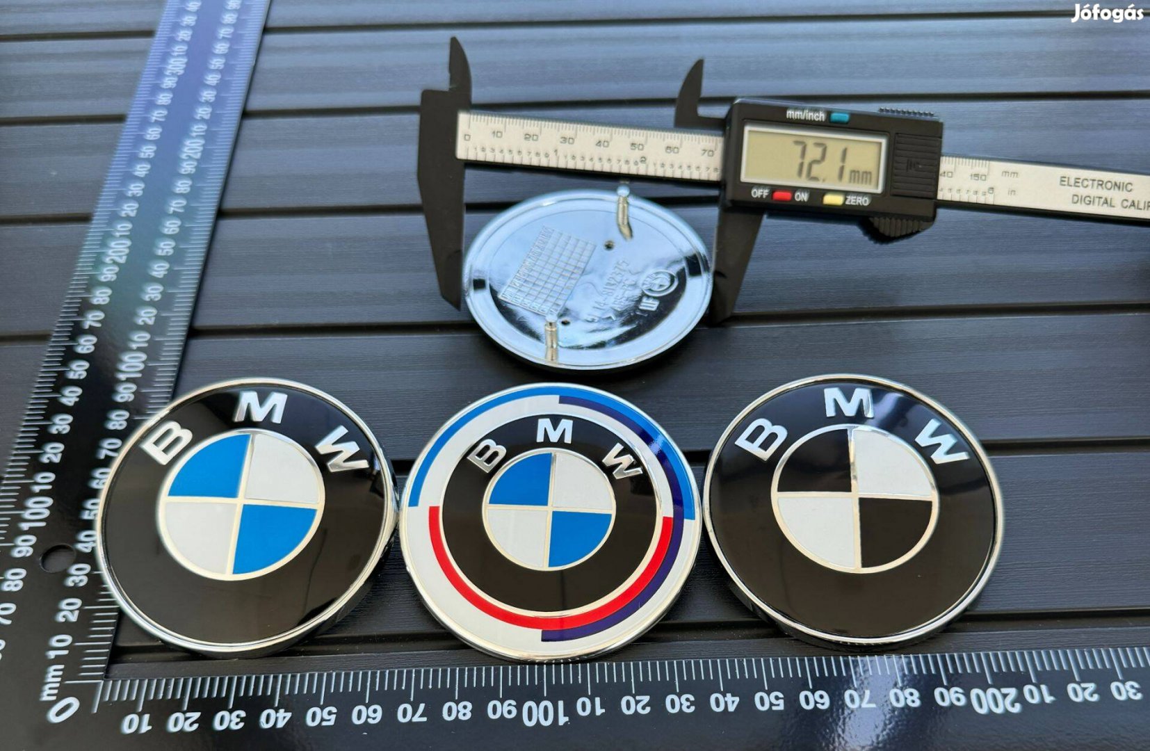 Új BMW 74mm Gépház Motorház Csomagtartó Embléma Jel 51148132375