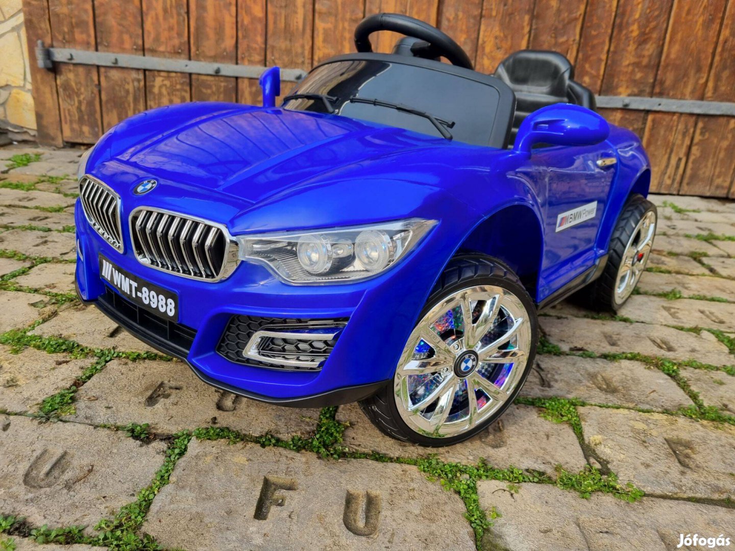Új BMW I8 elektromos gyermek autó kék színben távirányító világító ker