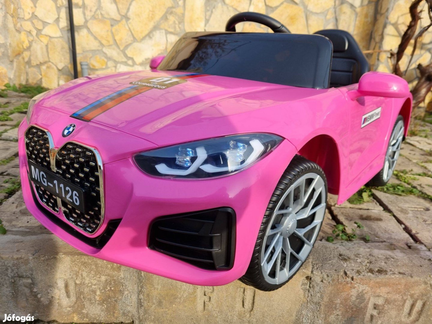 Új BMW M6 12V Elektromos akkumulátoros gyerek autó távirányítóval fény