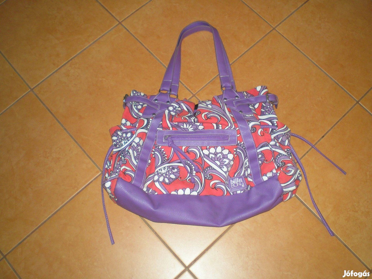 Új Billabong női színes mintás táska nagyobb méret