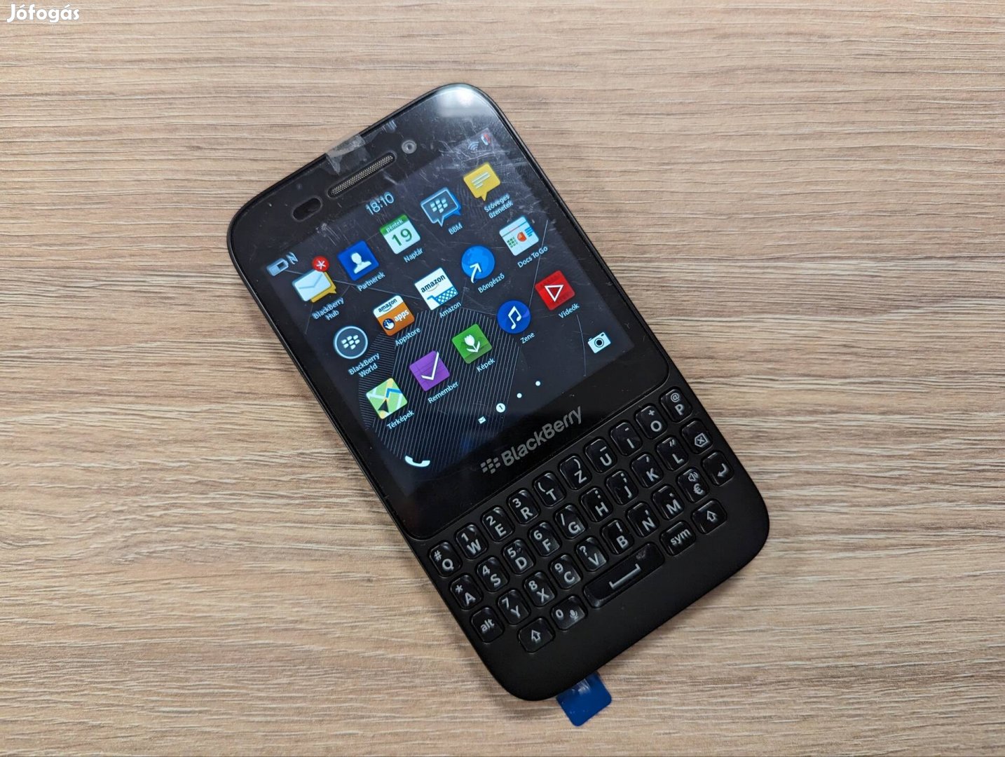 Új Blackberry Q5 fóliás 4G-s