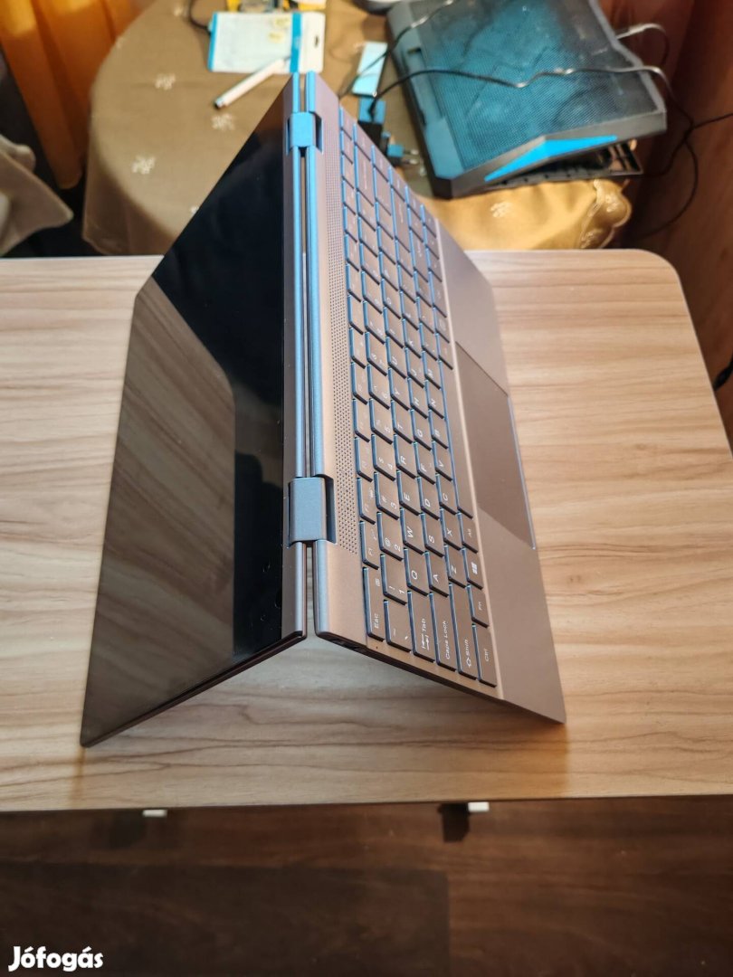 Új Bmax Y14 laptop 2 az1-ben IPS 14", 16GB Lpddr5 RAM 512GB SSD Új! 