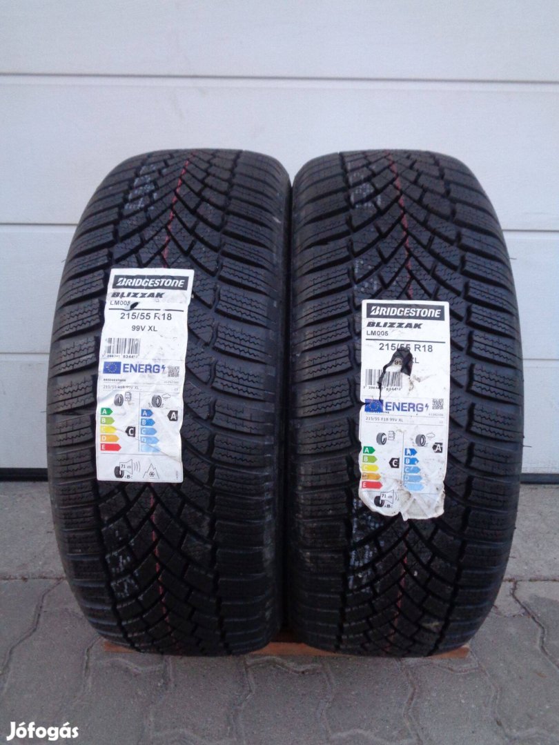 Új Bridgestone 215/55R18 téli gumi 2db, eladó