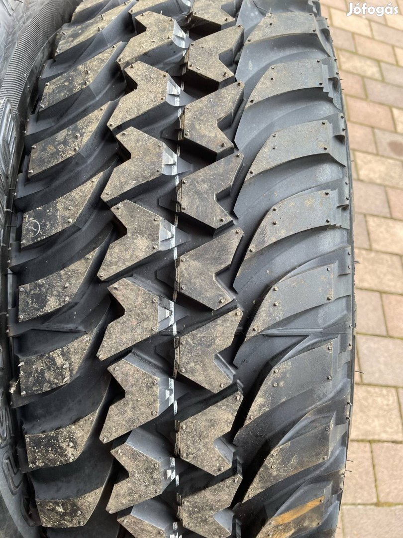 Új Bridgestone terepgumi szett