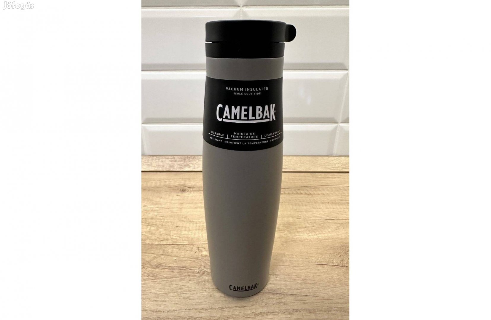 Új Camelbak szürke színű thermo ivókulacs, fém termosz (600 ml)