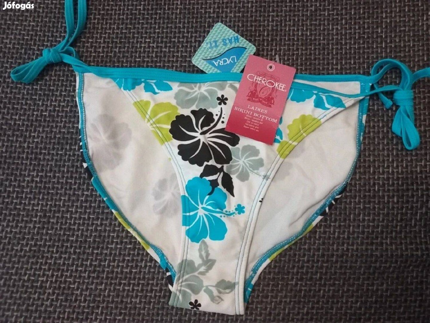 Új Cherokee virág mintás bikini alsó Akció