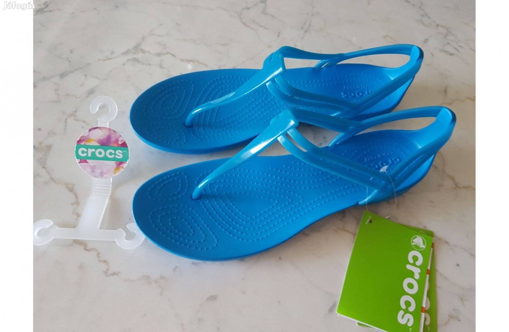 Új Crocs szandál, türkizkék színű Comfort talppal W8/38
