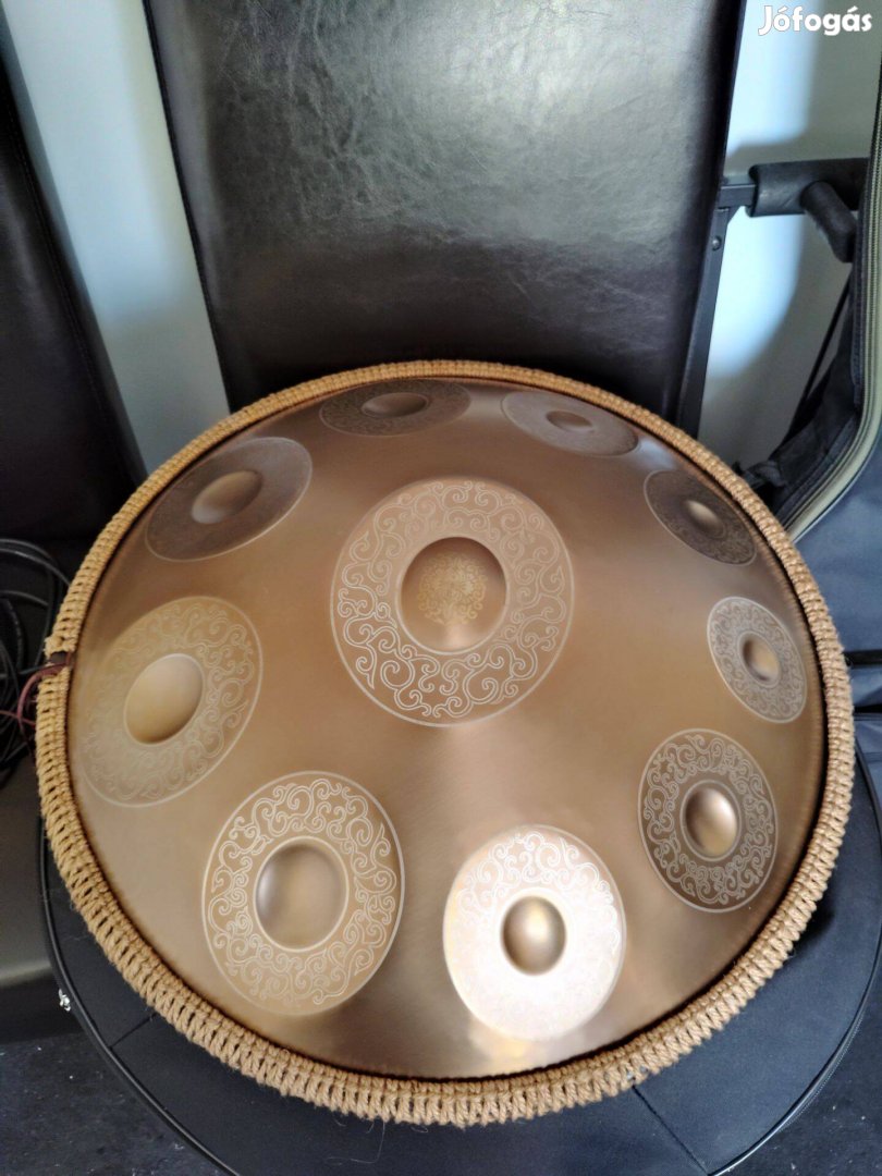 Új D-moll Handpan tokkal eladó vagy csere is érdekel
