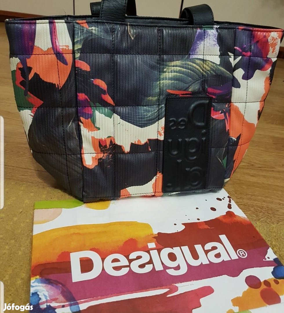 Új Desigual női táska