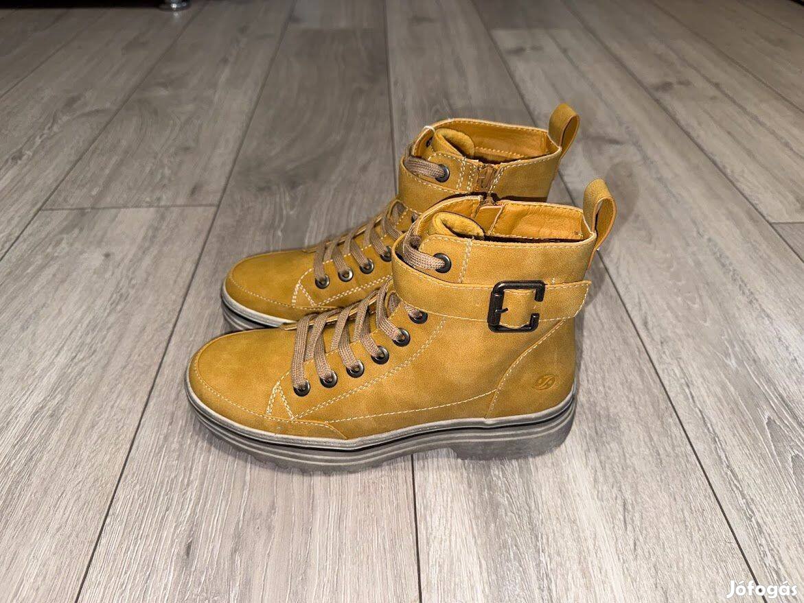 Új Dockers bakancs 39 -es