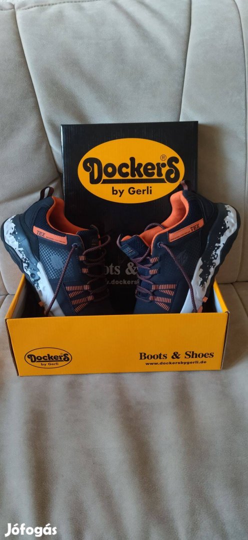 Új Dockers túra cipő
