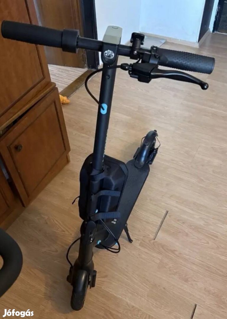 Új Elektromos Roller Dobozában!