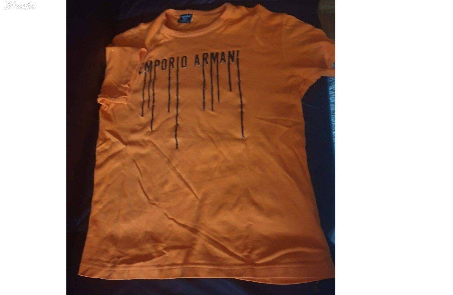 Új Emporio Armani M es póló elsadó