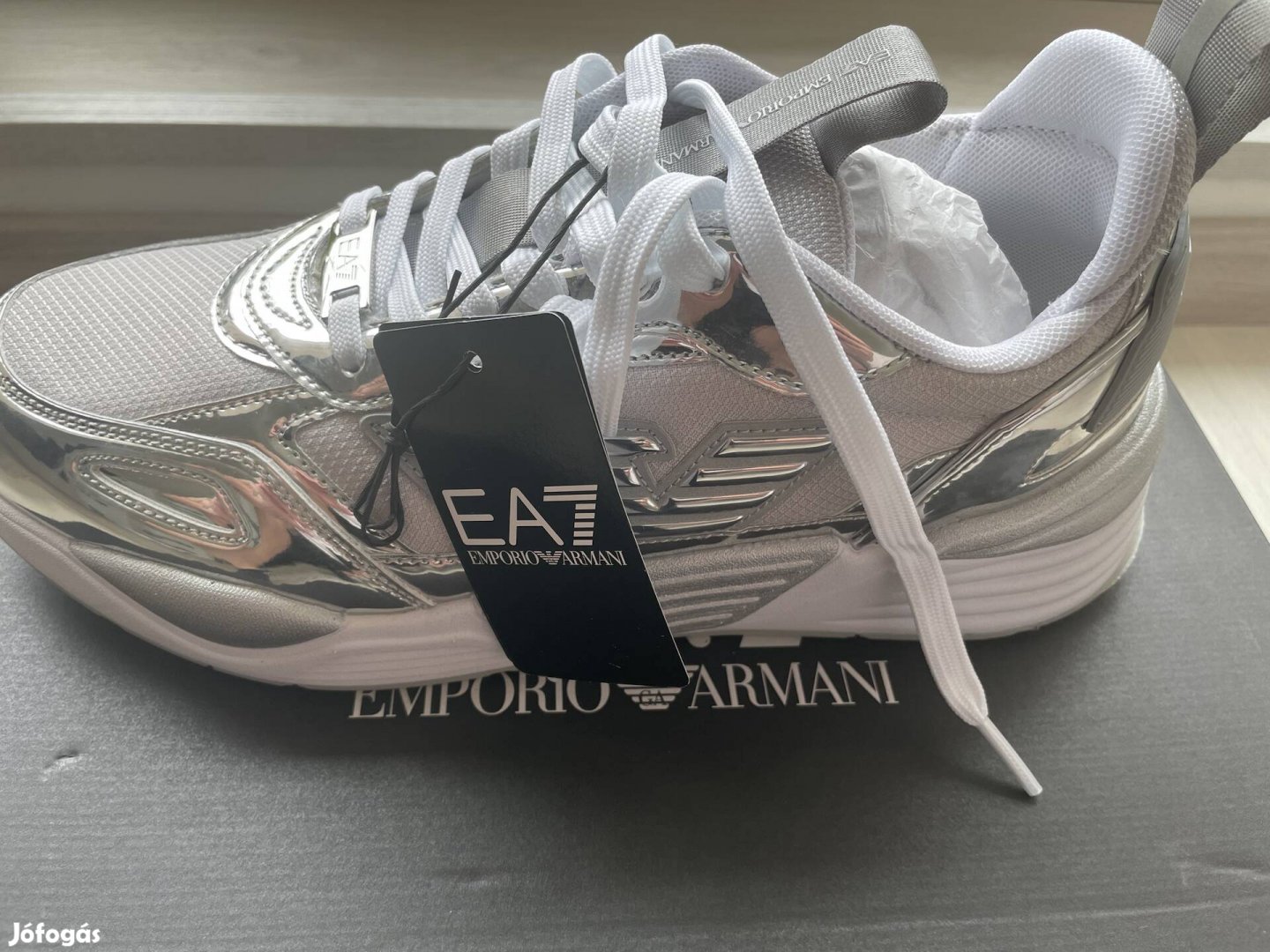 Új Emporio Armani cipő 42