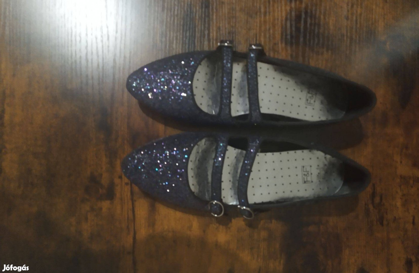 Új F&F csillogó balerina cipő