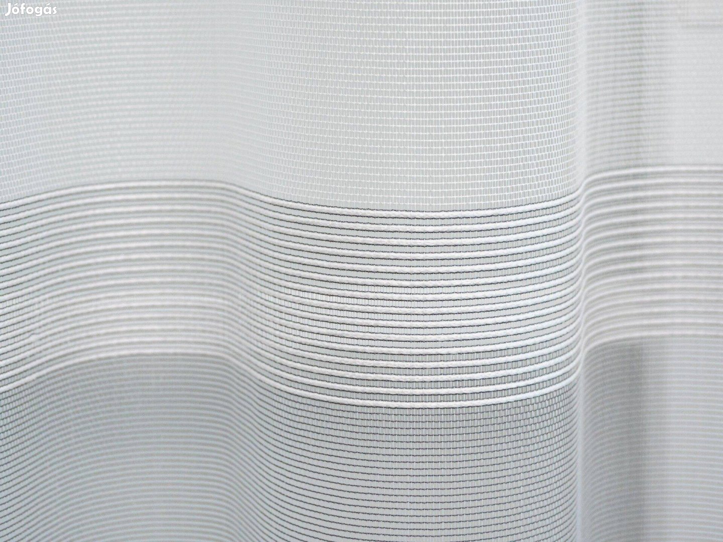 Új Fehér-szürke keresztbe csíkos függöny 8m x 305 cm
