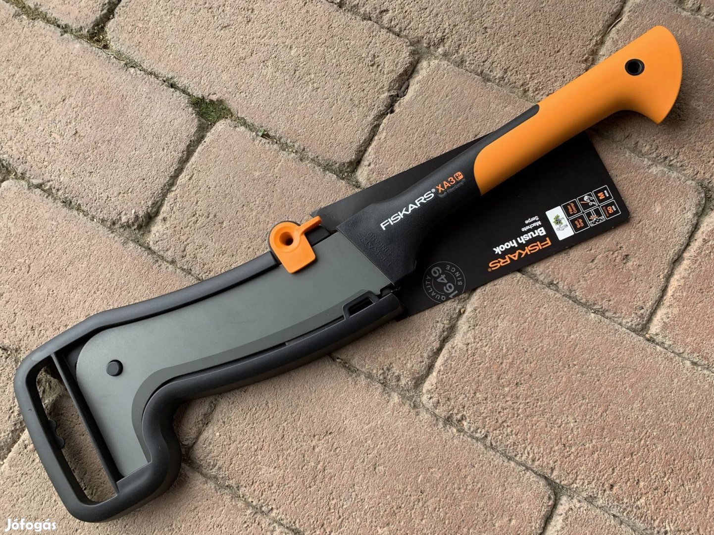 Új Fiskars machete, bozótvágó kés