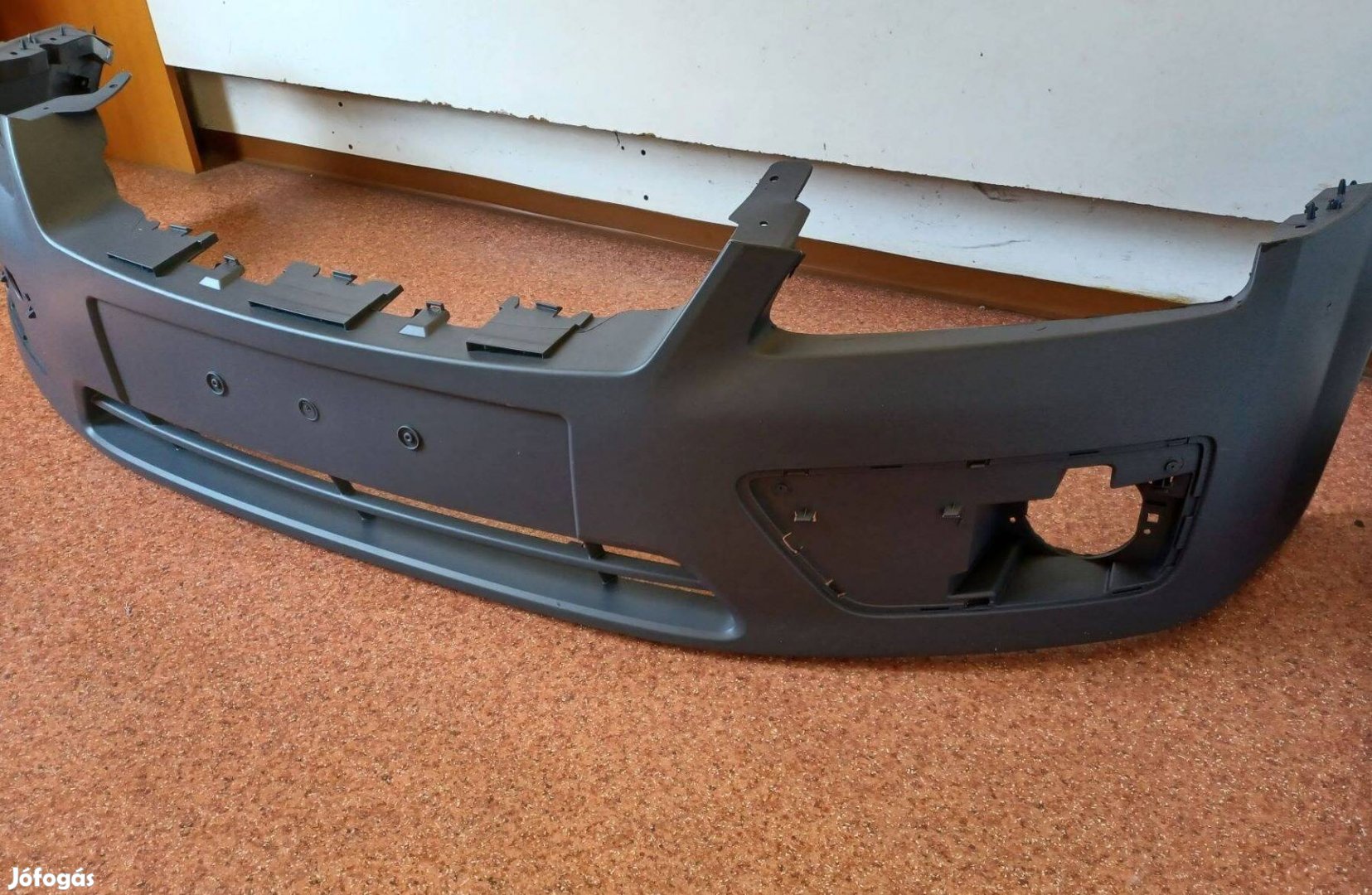 Új Ford Focus MK2 első lökhárító