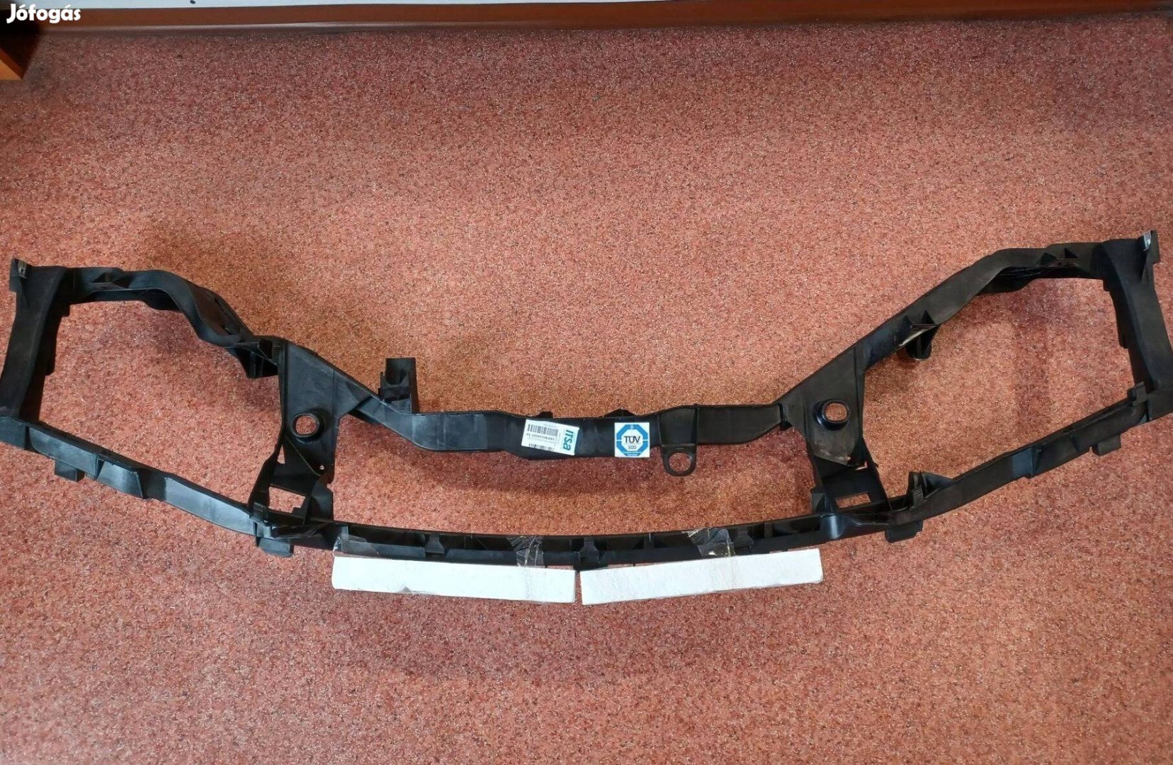 Új Ford Focus MK2 homlokfal zárhíd