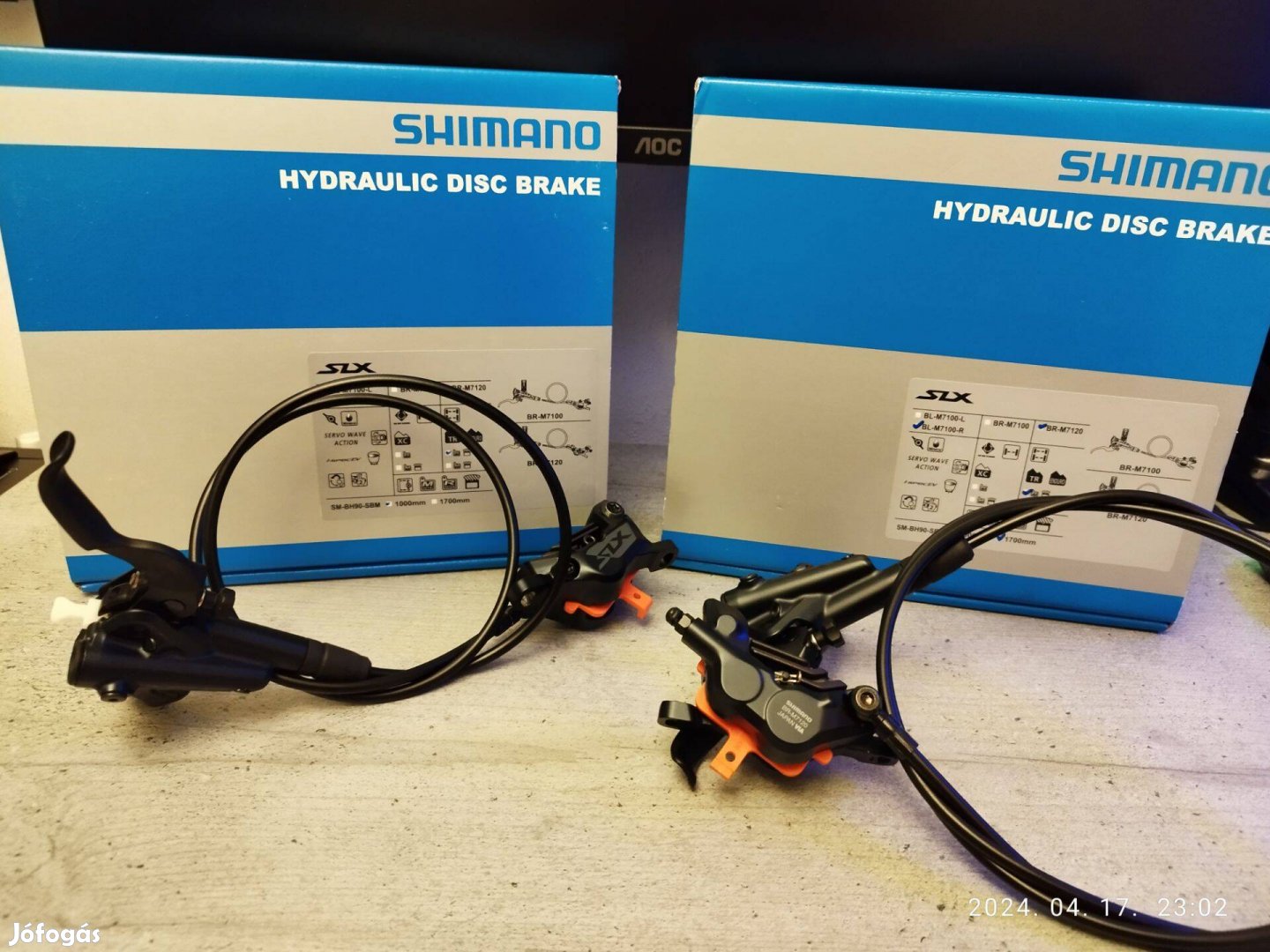 Új/Garanciális Shimano 4 dugattyús SLX M7120 tárcsafék szett (e/h)