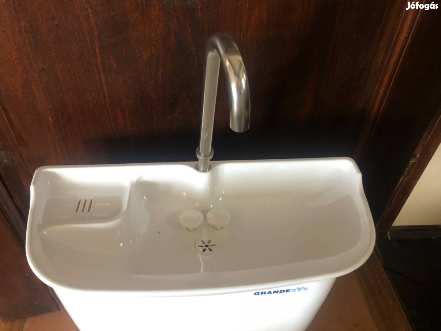 Új Geberit Kombi WC tartály kézmosóval eladó