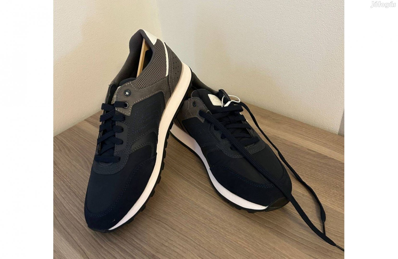 Új Geox férfi sneakers eladó. (42)