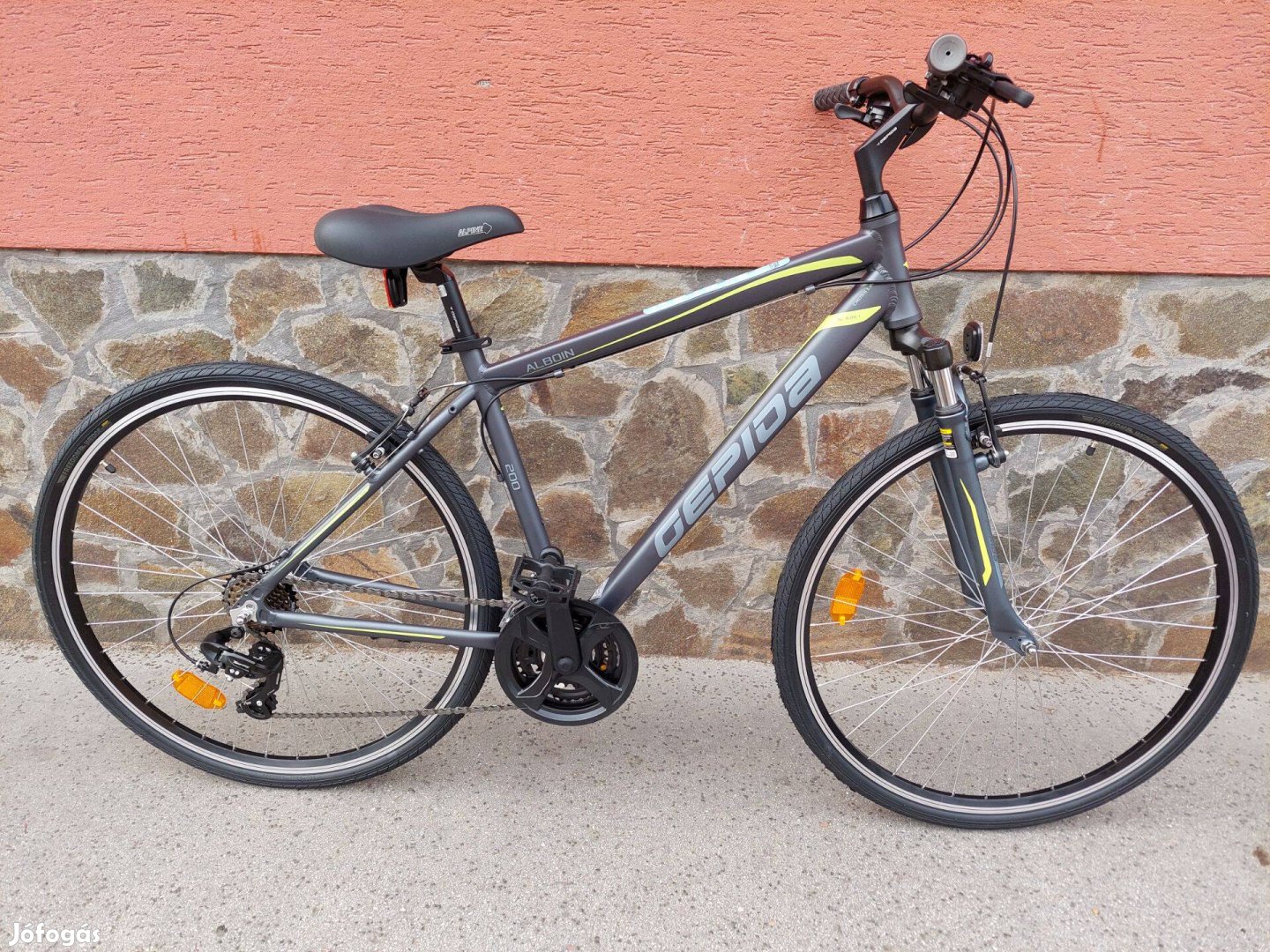 Új Gepida Alboin 200 CRS C.-Trekking 28-as, férfi kerékpár