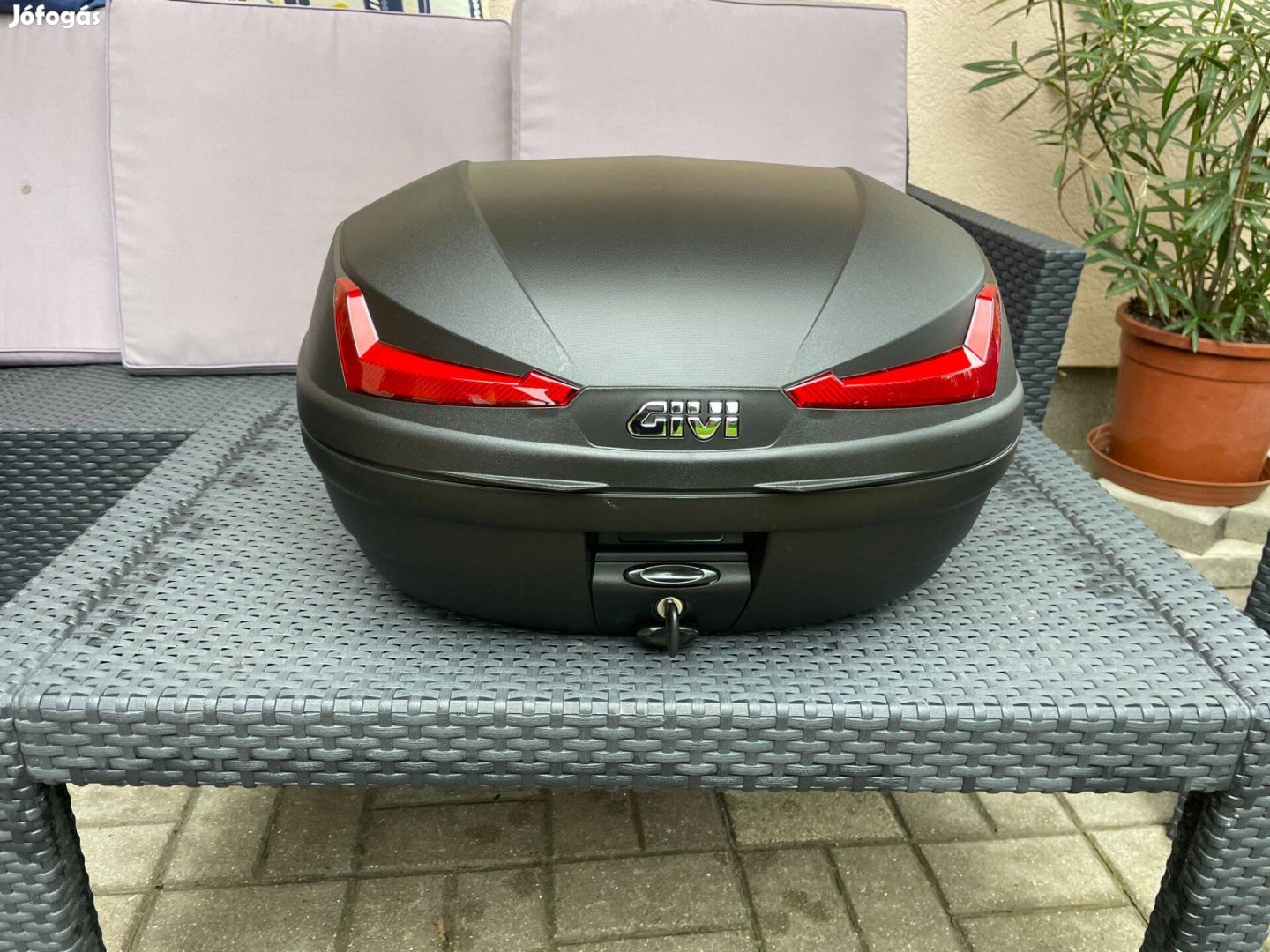 Új Givi 45 literes monolock doboz platnival