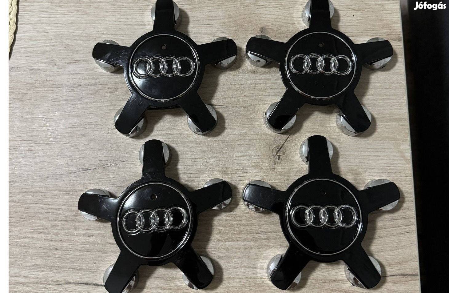 Új Gyári AUDI csillag felnikupak szett (4 db)
