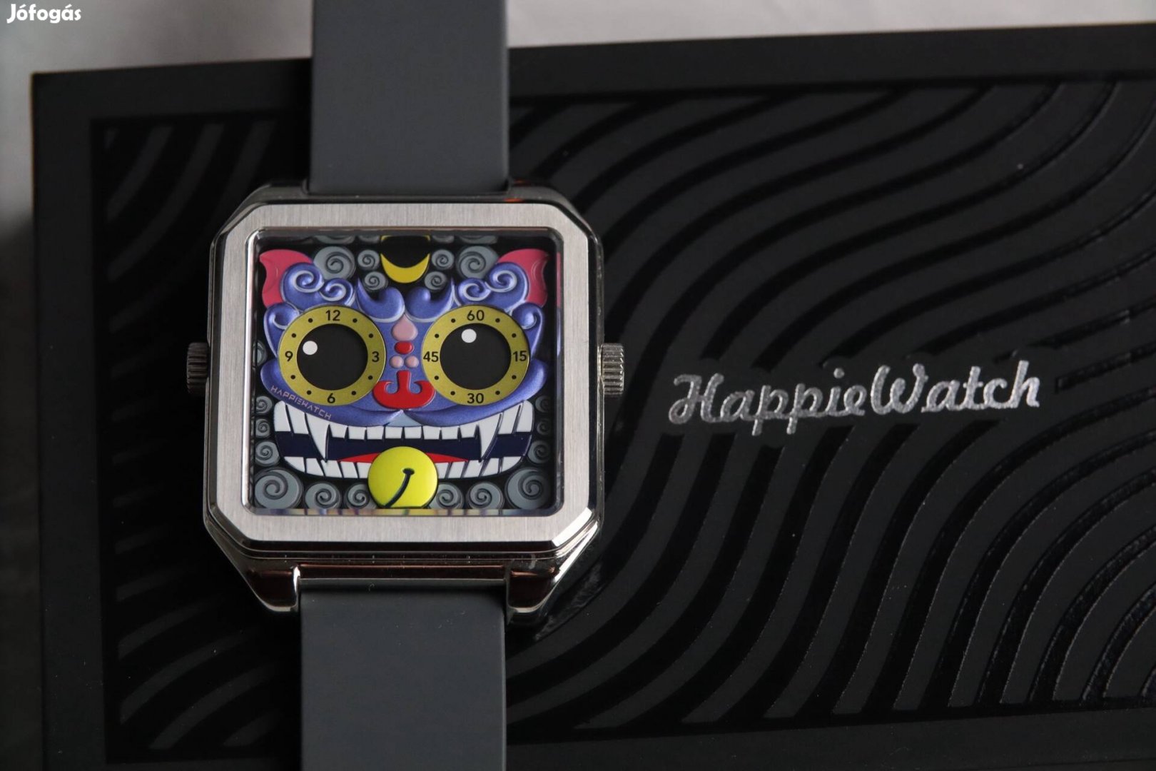 Új Happiewatch Foo Dog dual quartz karóra 2 szíjjal dobozával