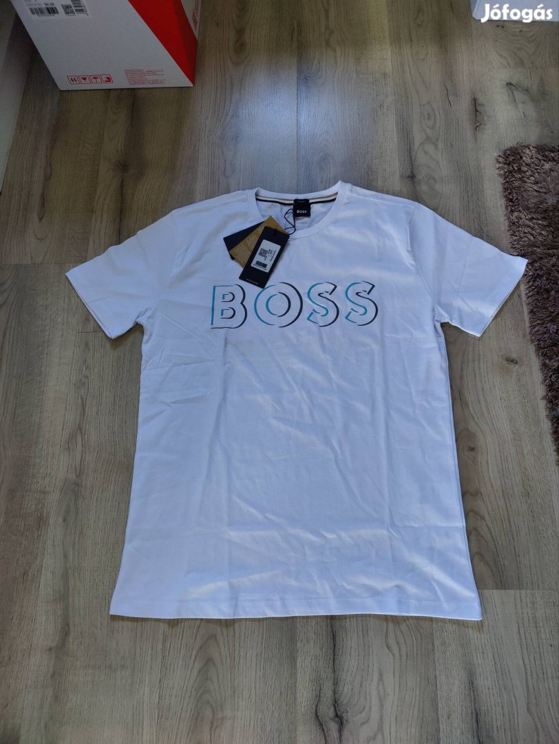 Új Hugo Boss póló 