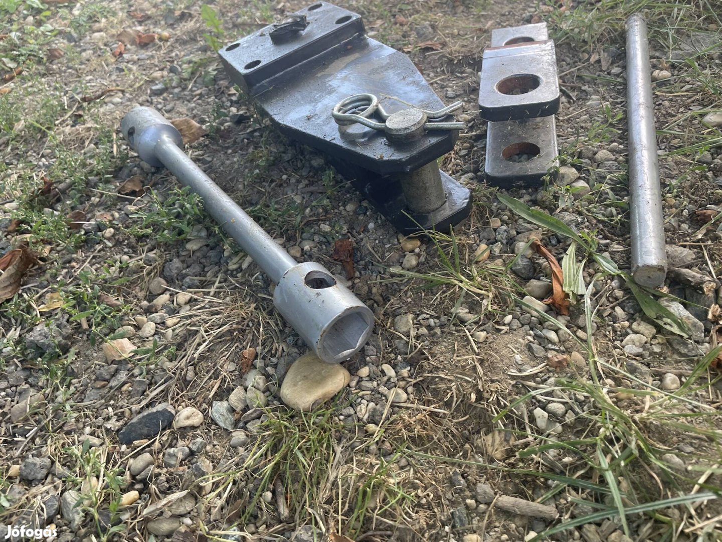 Új IVECO vonófej + kiegészítők 