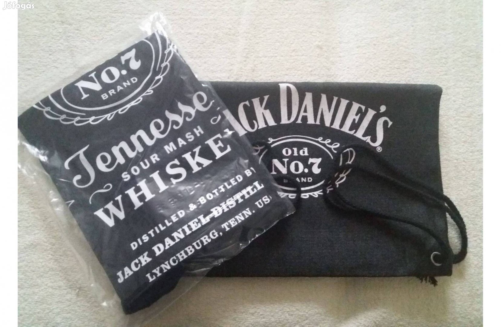 Új Jack Daniels póló m-es + Új farmer táska hátizsák együtt