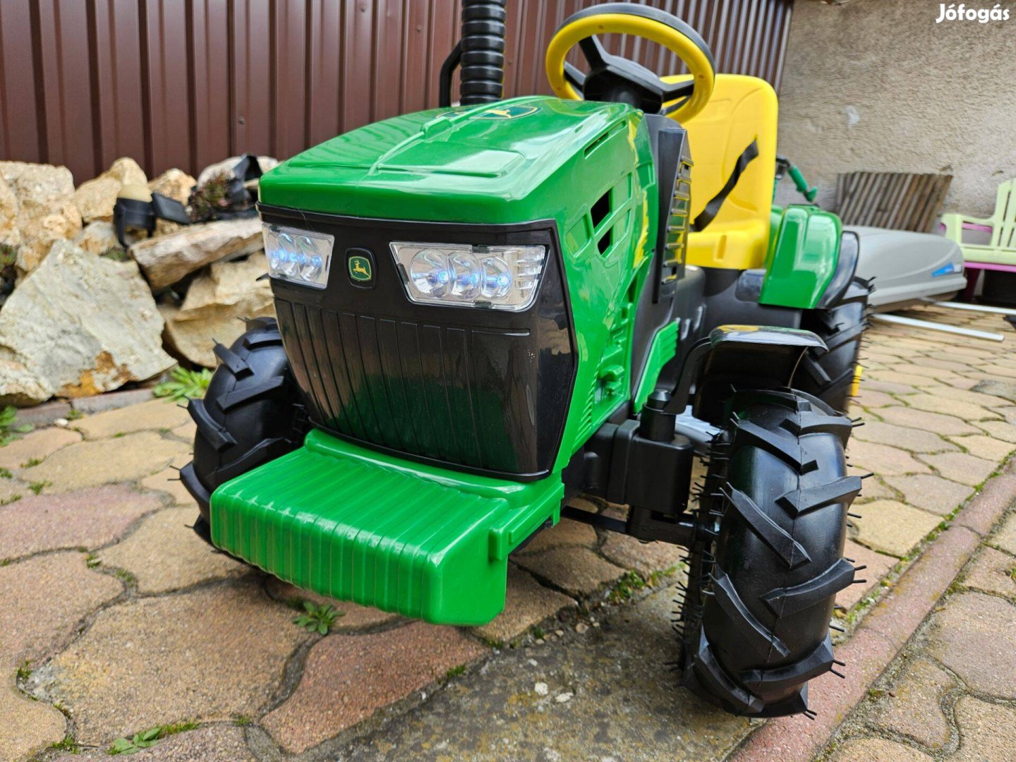 Új John Deere nagy méretű elektromos akkus gyerek traktor szelepes gum