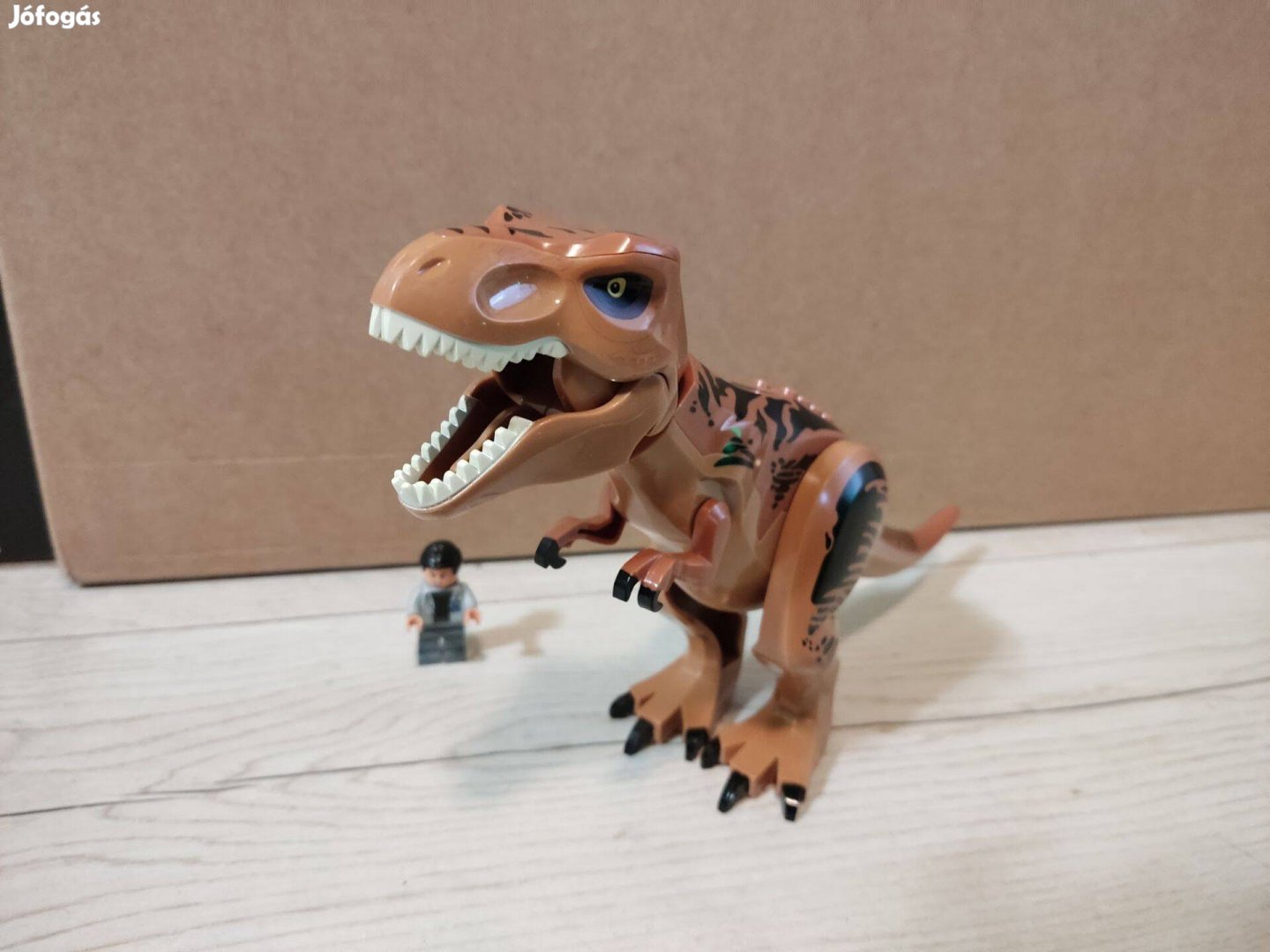 Új Jurassic World T-Rex (trex) dinoszaurusz éspítőjáték 28cm! többféle