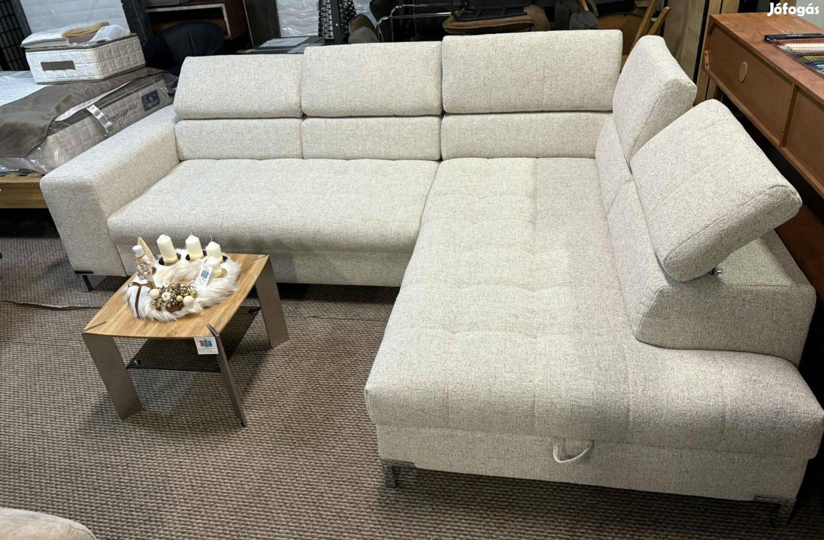 Új Kanapé Azonnal Készletről Amaro sarokkanapé ágyazható