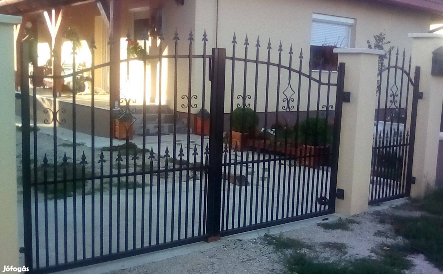 Új Kovácsoltvas kapuk eladók.Akció! Országos szállítás