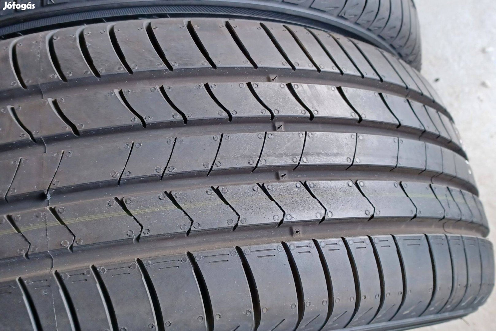 Új Kumho Ecsta 215/55 R18 nyári gumik 4db